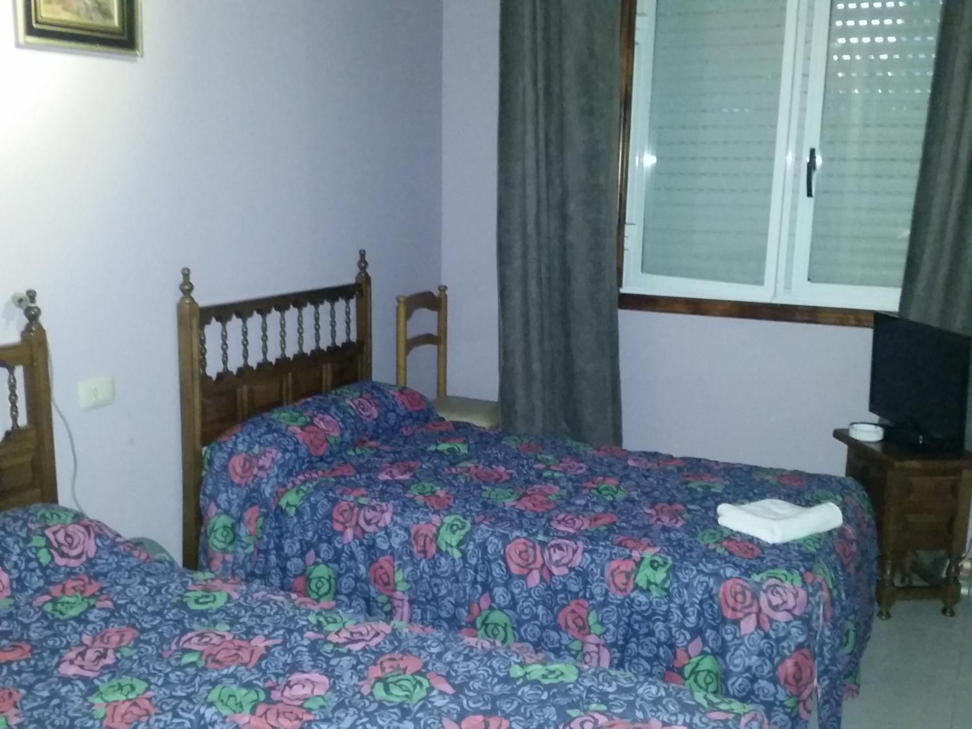 Hotel Cristaleiro Gondomar Ruang foto